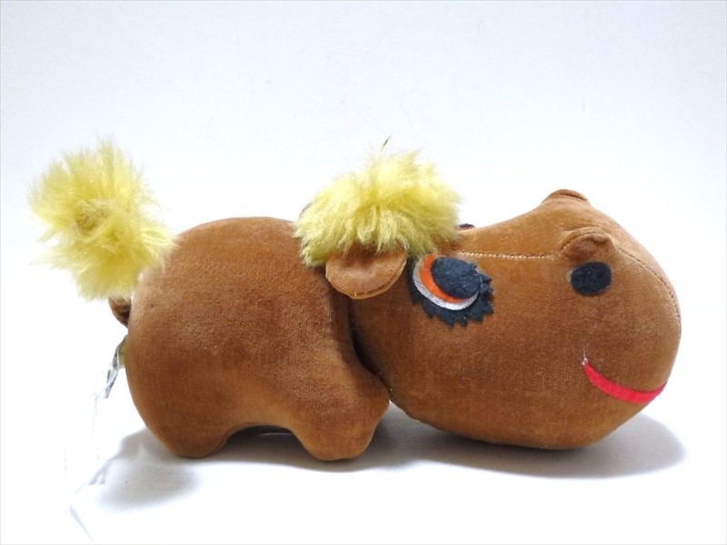 60�ǣ� KAMAR�� BETSY ���� �̤������