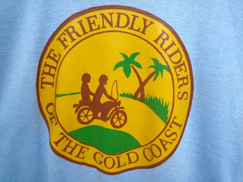 70�ǣ�THE FRIENDLY RIDERS OF THE GOLD COAST��Retreads XL Plus��T�����