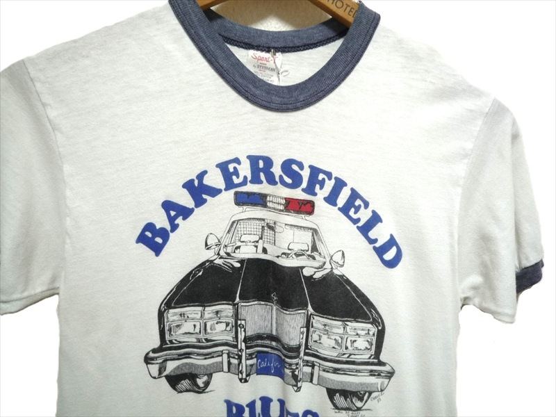 80�ǣ�BAKERSFIELD BLUES����󥬡�T�����