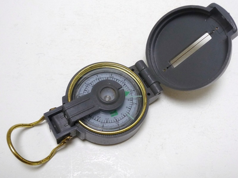 ������ޥ�lensatic compass