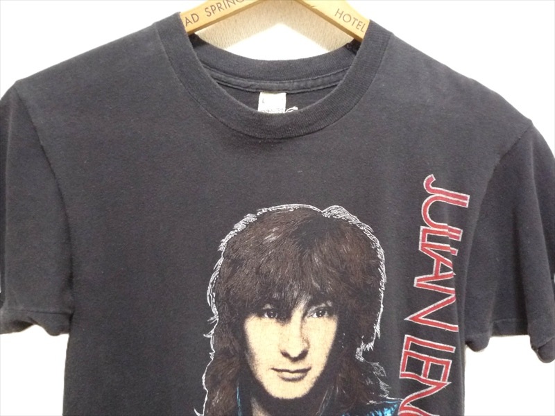 1985ǯ JULIAN LENNON VALOTTE åT