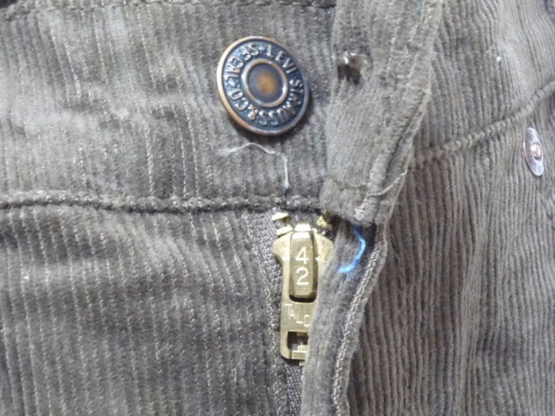70�ǣ�Levi's�������ǥ�����ѥ�ġ�BIG E