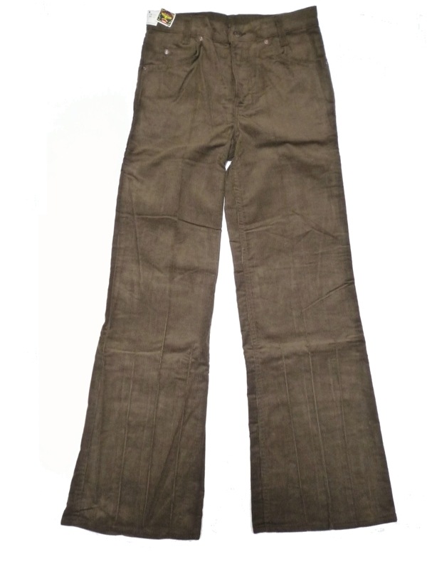 70�ǣ�Levi's�������ǥ�����ѥ�ġ�BIG E
