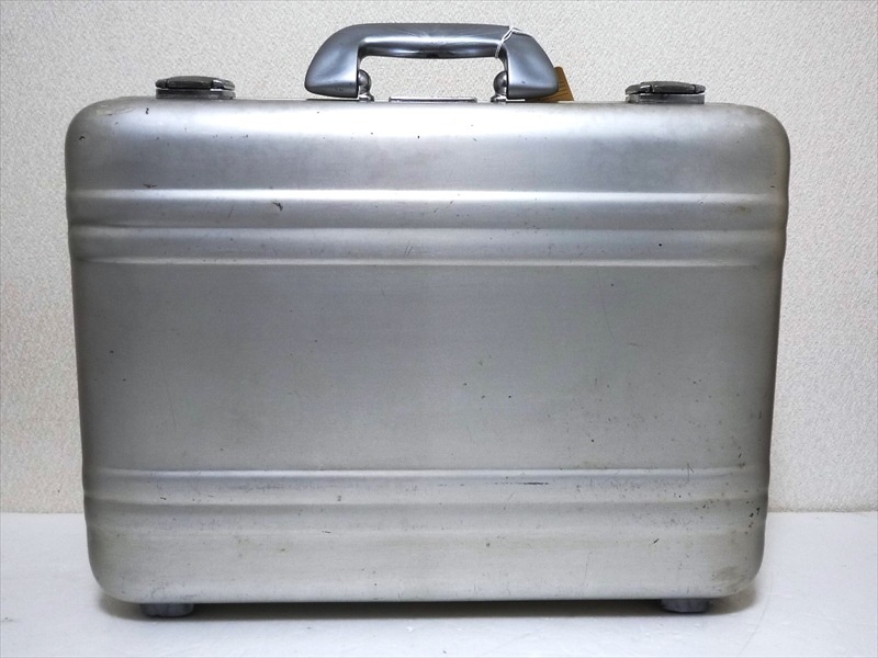 ZERO HALLIBURTON�������å��奱������