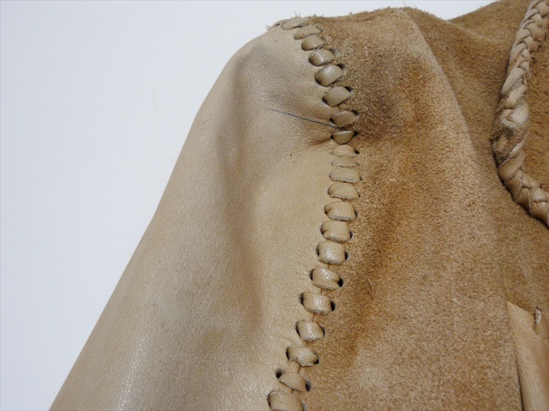 70�ǣ�char�� �쥶�����㥱�å�