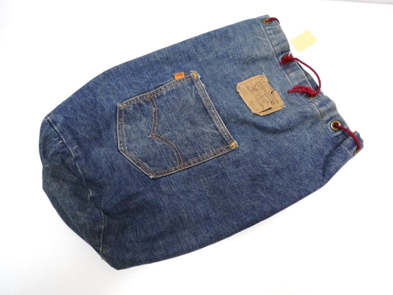 Levi's���ǥ˥����