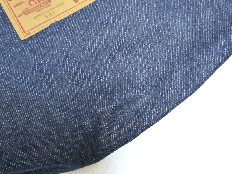 Levi's���ǥ˥���å�