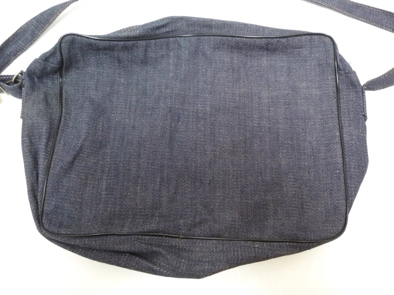 �ǥ˥��ϡ��Хå�