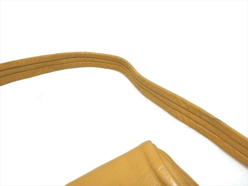 Jeanne Lolmangh ��������ơ����쥶���Хå�