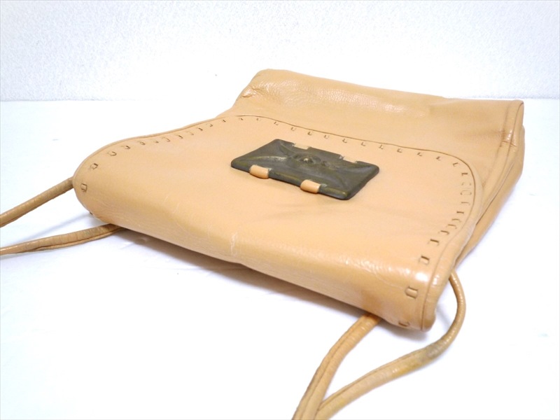 Jeanne Lolmangh ��������ơ����쥶���Хå�