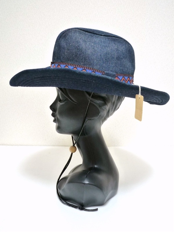 70�ǣ�Levi's���ǥ˥०��������ϥå�