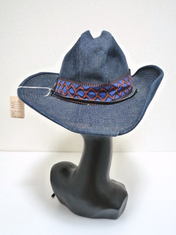 70�ǣ�Levi's���ǥ˥०��������ϥå�