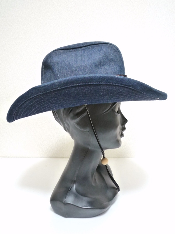 70�ǣ�Levi's���ǥ˥०��������ϥå�