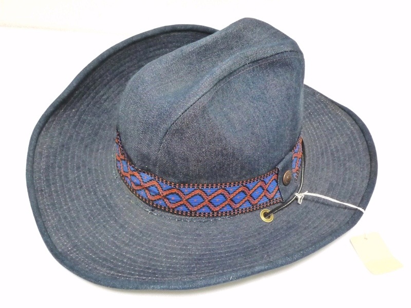 70�ǣ�Levi's���ǥ˥०��������ϥå�