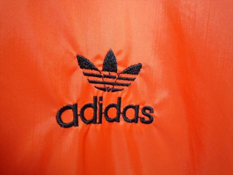 80��90's adidas �ʥ����󥸥㥱�å�