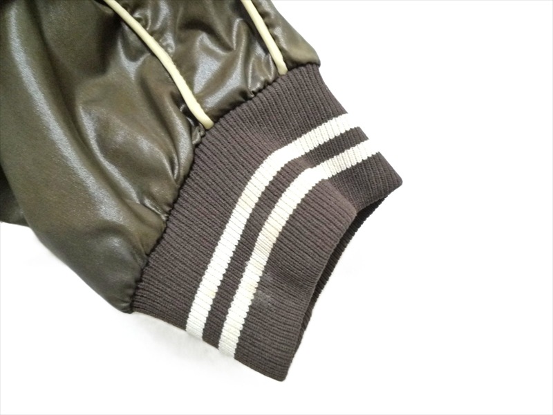 80�ǣ� SUPREME �ʥ����󥸥㥱�å�