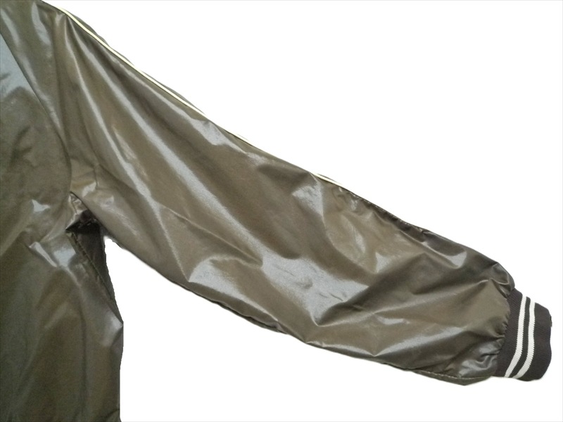 80�ǣ� SUPREME �ʥ����󥸥㥱�å�