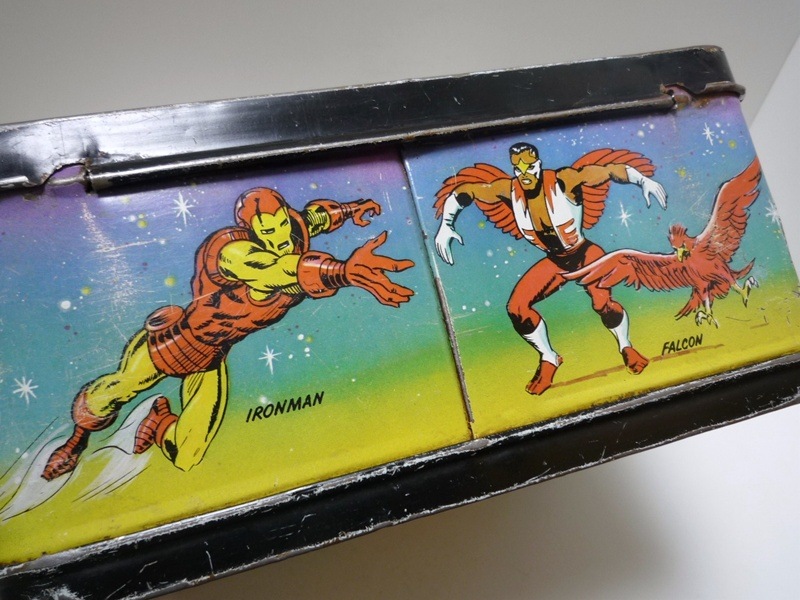 1976ǯSUPERHEROESܥå