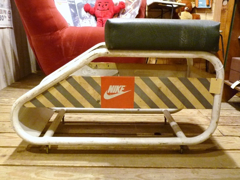 70��80�ǣ�NIKE���ե��åƥ��󥰥��ġ���