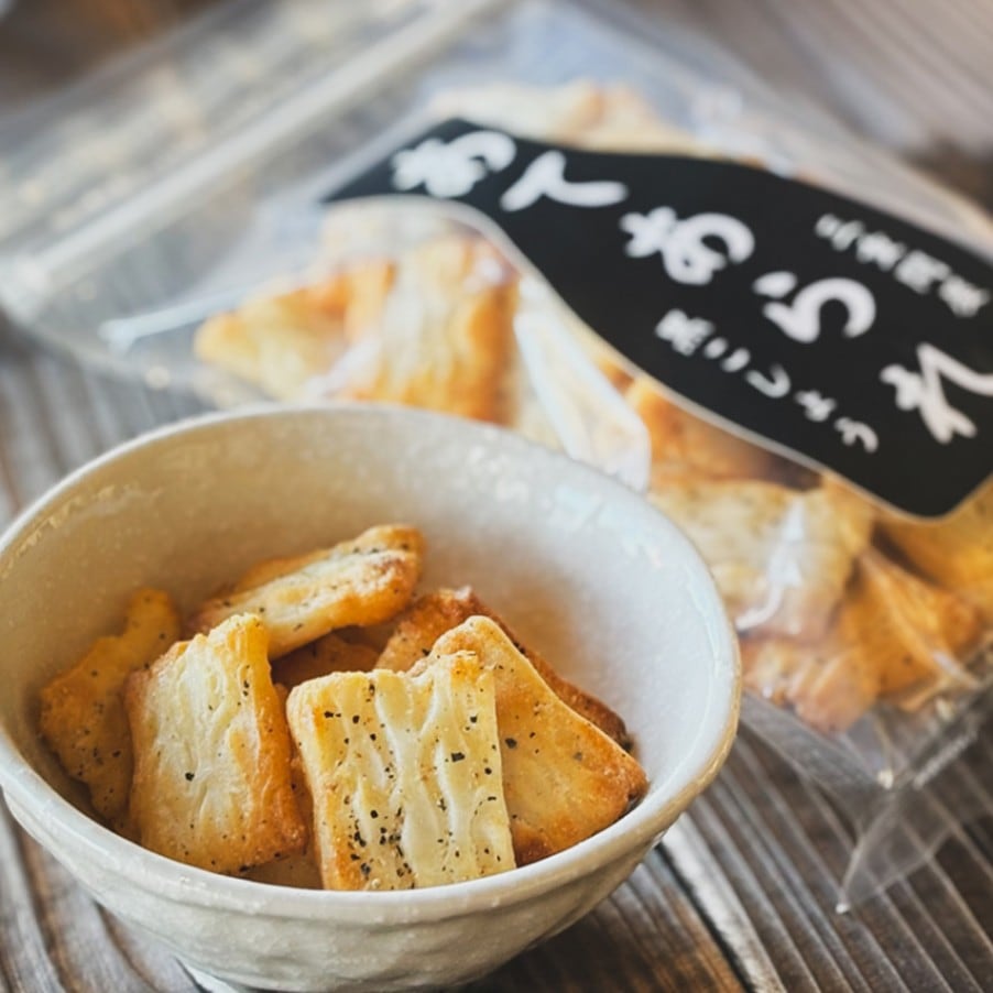 あてあられ 黒胡椒 | 野田米菓 | 三重問屋