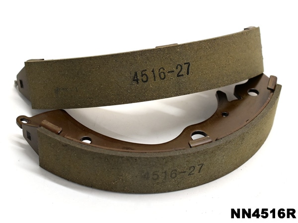 ジムニー JB23W ブレーキシュー リア リアシュー 前後 アケボノ 国産