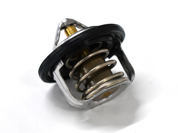 ジムニー　SJ30用　オイルポンプ、サーモスタットのハウジング　２番　ワレなし ジムニー SJ30用 オイルポンプ、サーモスタットのハウジング 2