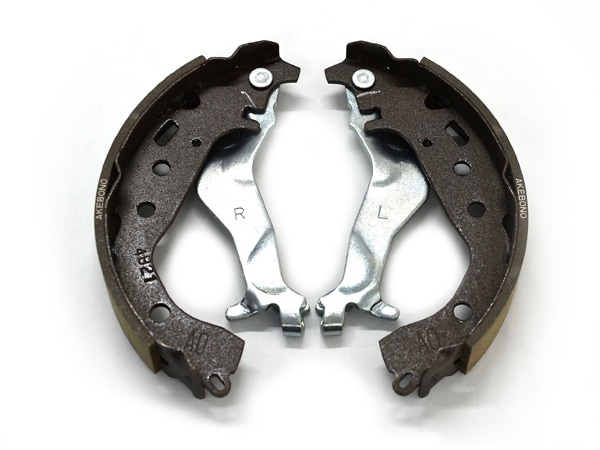 ヴィッツ NCP131 ブレーキシュー リア リアシュー 前後 アケボノ 国産