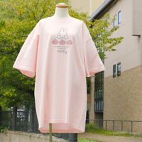 carlaトップス美品　Miffy carlaトップス美品 Miffy miffy】グラフィックTシャツ（Tシャツ