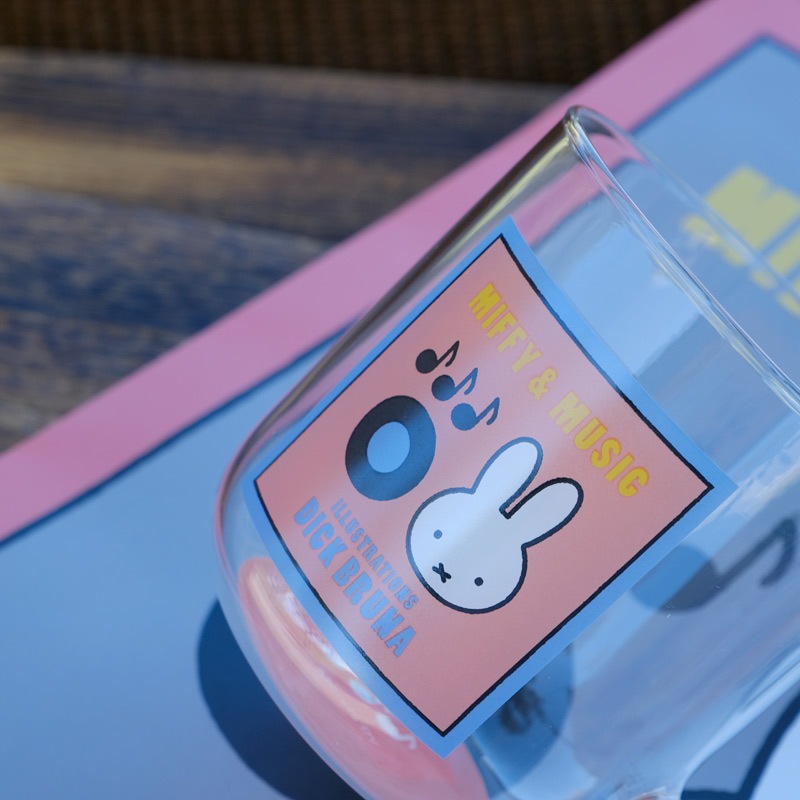 ߥåե ߥ塼å Ǯ饹ޥ ܥȥå [421135][miffy][Dick Bruna]