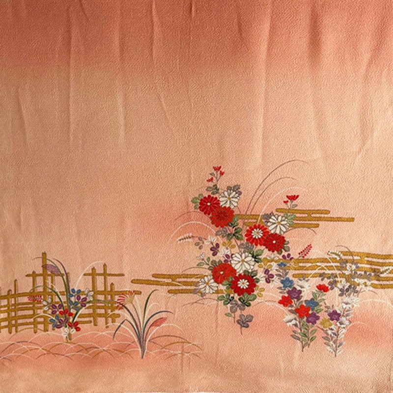 平井友禅工場 正絹ちりめん風呂敷 二巾 №53「垣根に秋草の風景」