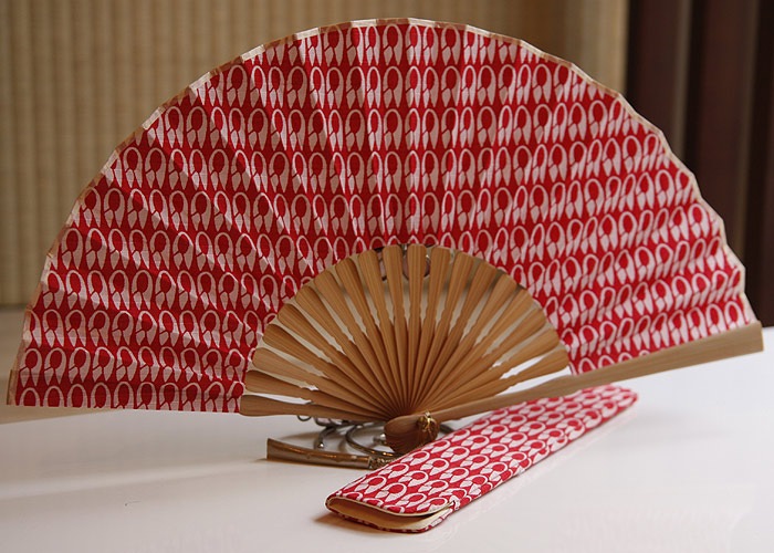 三橋工房　綿小紋　単衣　型染　手挿し　赤紫　小豆色 三橋工房 綿小紋 単衣 型染 手挿し 赤紫 小豆色 三橋工房 綿小紋 単衣