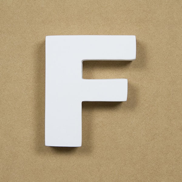 NFRC0F-SMALL｜アルファベットオブジェ FRP製 F 小 76×63×22mm