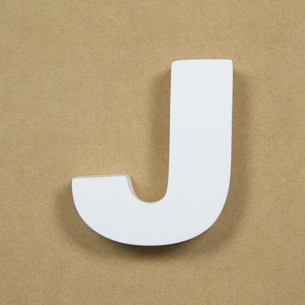 NFRC0J-SMALL｜アルファベットオブジェ FRP製 J 小 77×67×22mm