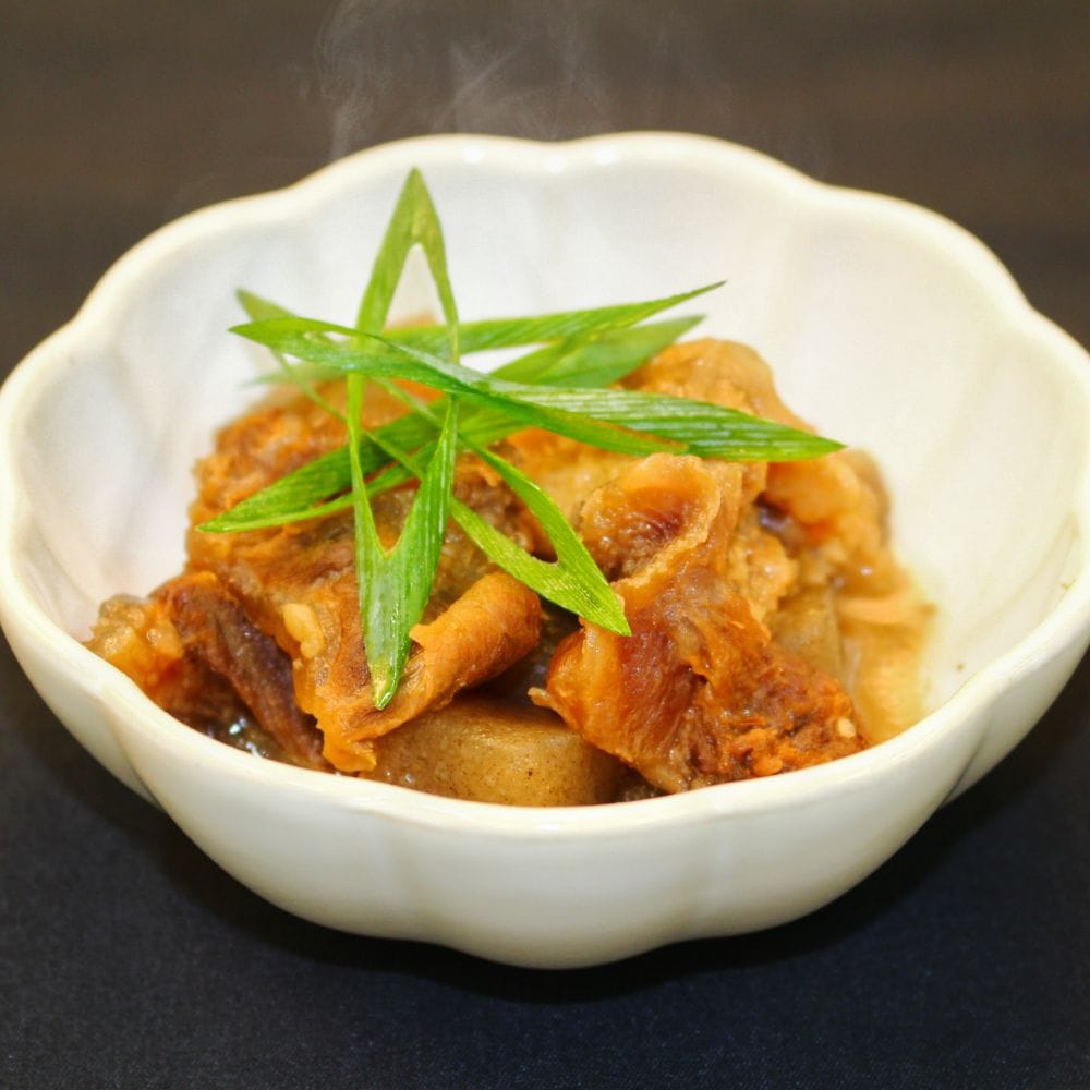 ≪アゼット≫ 近江牛すじこん西京煮 150g×2袋 【冷凍 近江牛 牛すじ 西京煮 京都 西京味噌 こんにゃく】