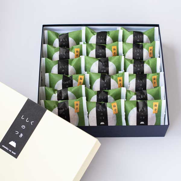 ≪鶴屋仁三郎≫獅子吼の月（ししくのつき）18個入