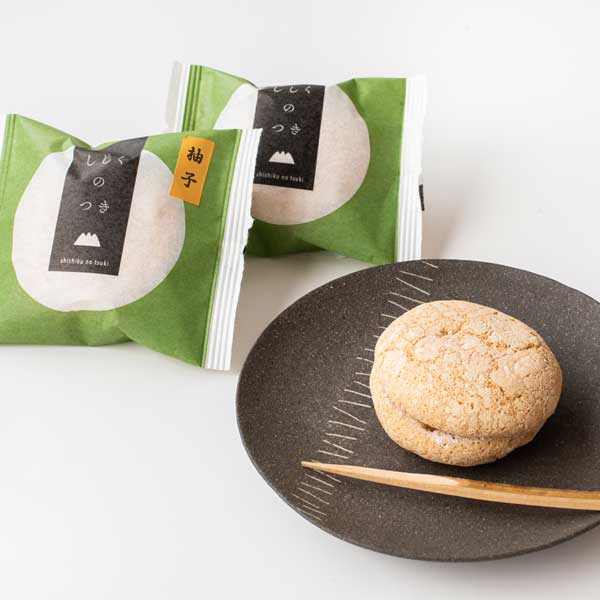 ≪鶴屋仁三郎≫獅子吼の月（ししくのつき）18個入