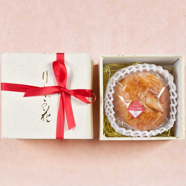 ≪鶴屋仁三郎≫りんごをまるごと包んだパイ☆りんごの花