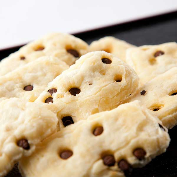 ◆終売◆≪山木食品工業≫天然干し・揚げ餅風 豆揚げかきもち 8枚入