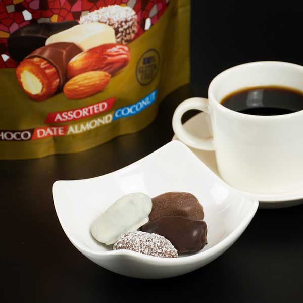 ≪グランマルシェ≫デーツチョコレート Arabian Delights 3袋（40個入×3）まとめて購入でさらにお得に！！【送料無料 クリスマス ギフト 珍しいお菓子 人気 ドバイ 海外みやげ 個包装 スーパーフード カリウム 鉄分 ドライフルーツ アラビアスイーツ 自然な甘さ 食物繊維 腸活 輸入菓子】