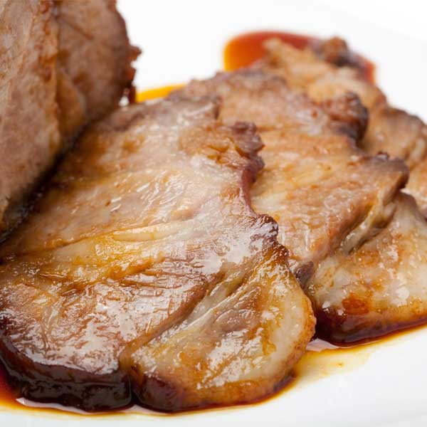 ≪スミヤ精肉店≫話題の自家製焼豚(1本) 特製タレ付【焼き豚 チャーシュー タ レ 柔らかい こだわり 国産 豚肩ロース とろける 大野醤油 真空パック】