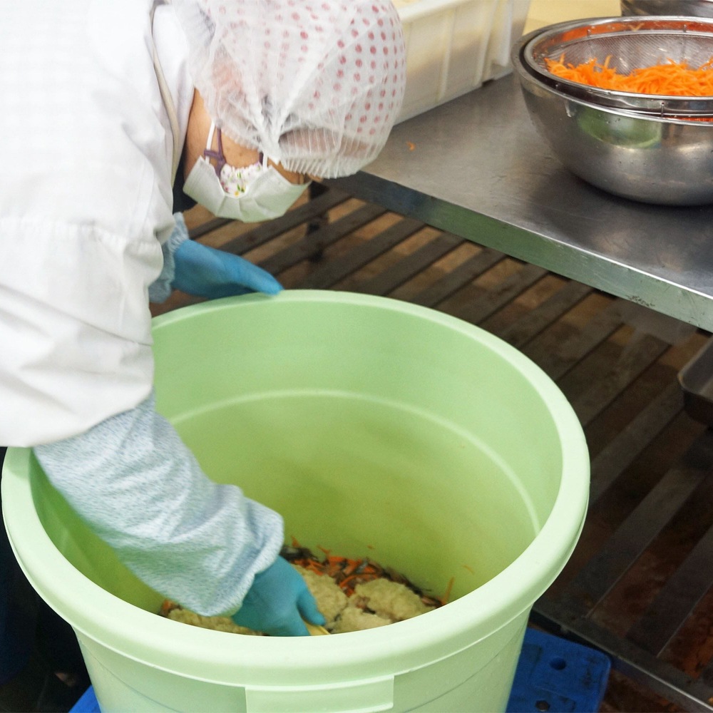 ≪銭福屋≫加賀百万石冬の味覚 かぶら寿し 1000g（5～6株）【冬季限定 金沢名物 かぶ 漬物 伝統食 お取り寄せ 通販 ギフト】