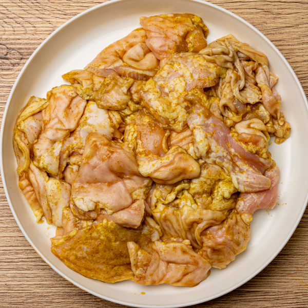 全国のカレー好きに伝えたいこのカレーホルモン♪（豚直腸カレー味）