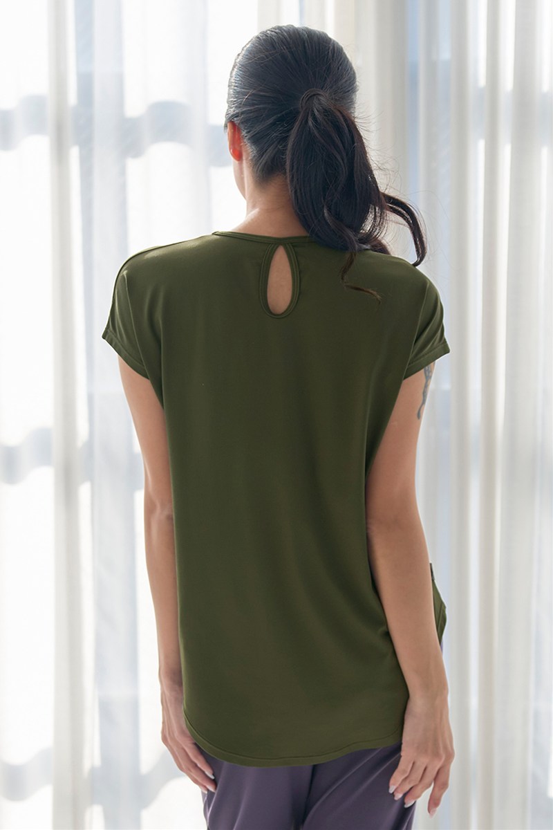 バックデザインエアリーTシャツ＊アーミーグリーン 【フリー】 [Vol.72 72718-611-1083] 定価￥9,680（税込）