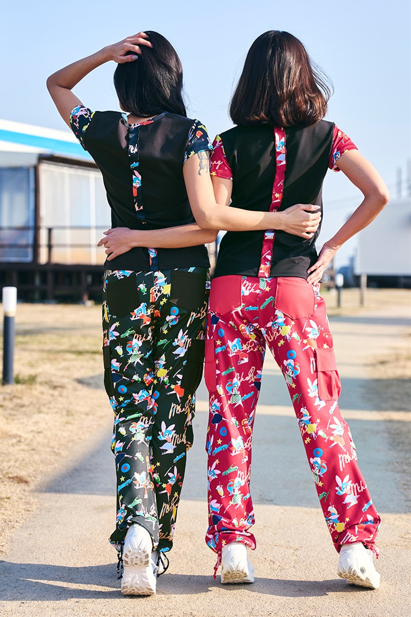 バックフリルベーシックTシャツ＊ブラック/ロカバニーレッド 【フリー】 [Vol.72 72705-611-1151] 定価￥9,680（税込）