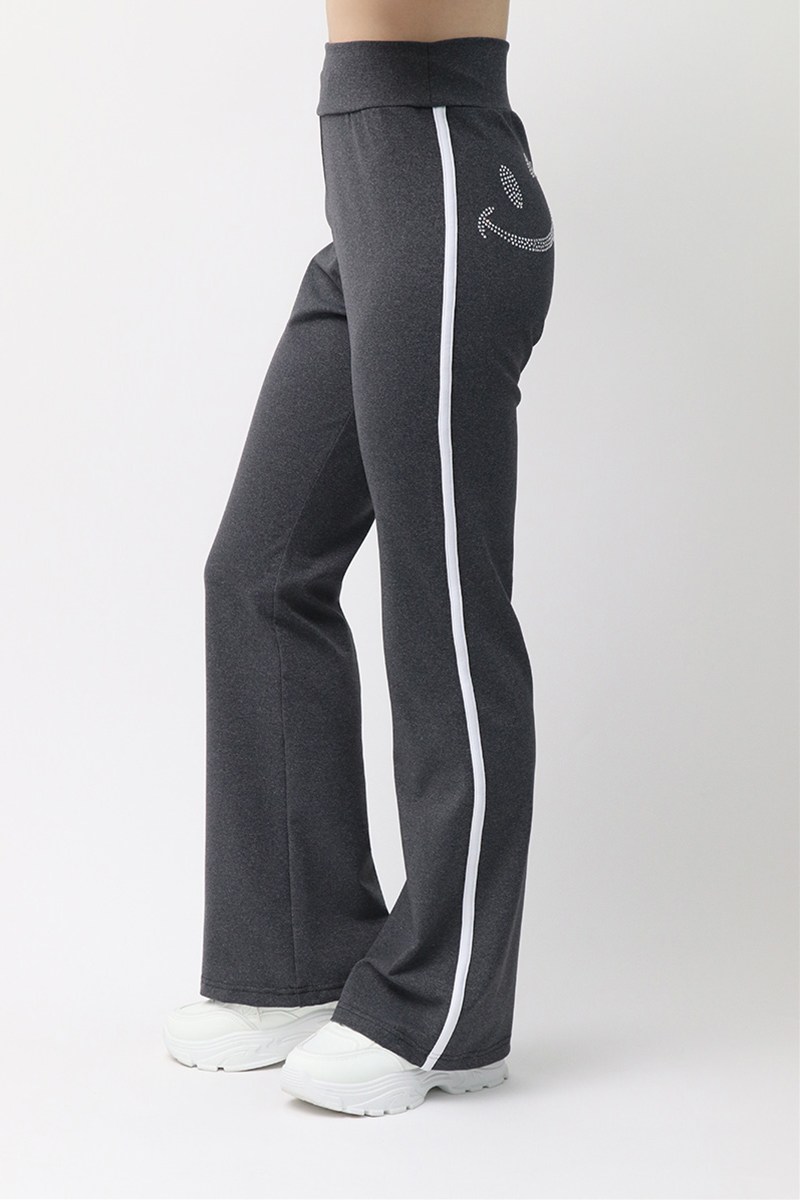 ブーツカットパンツ(ラインストーン付)＊チャコールグレー 【M】 [Vol.72 72202-611-2158] 定価￥12,980（税込）