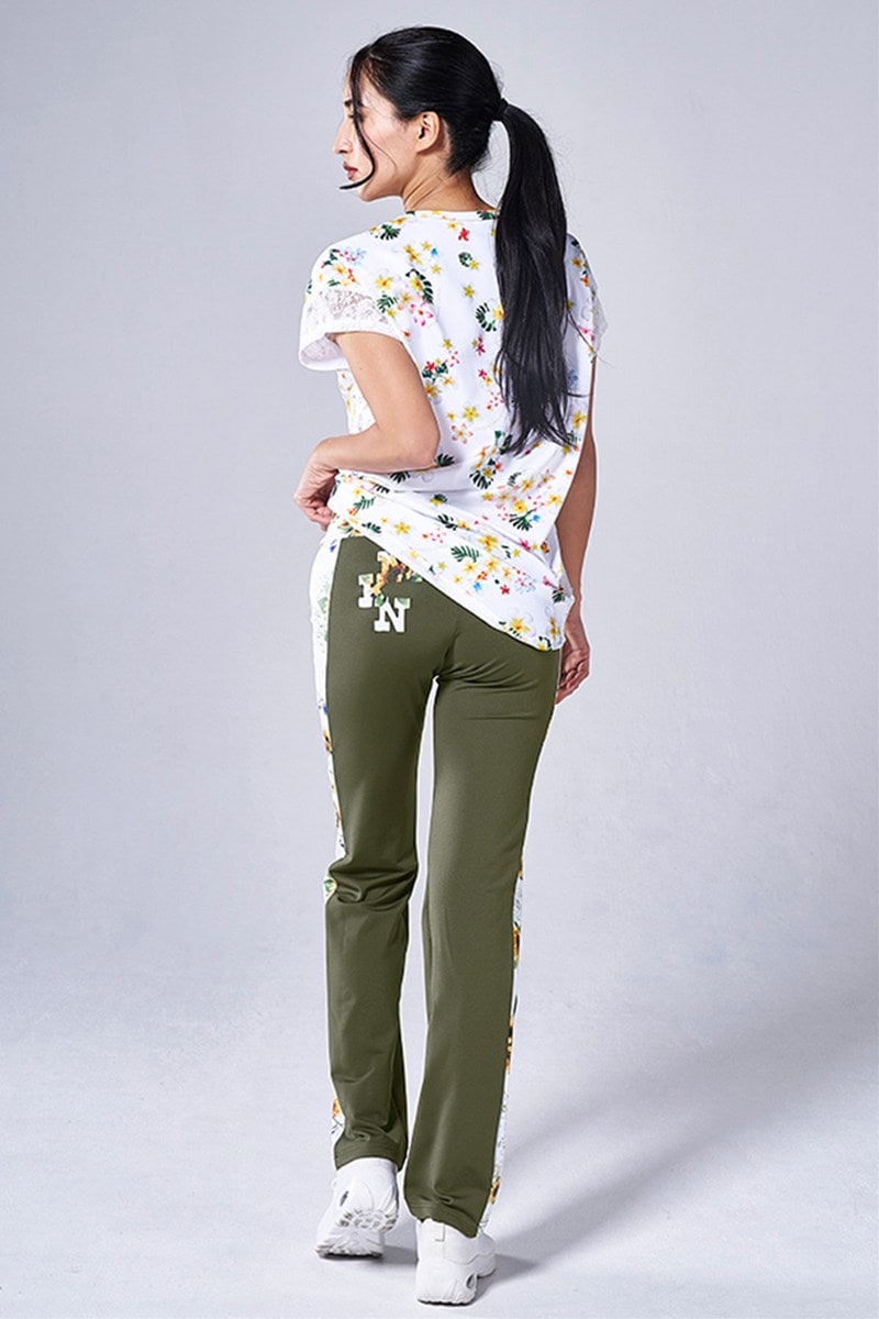 サイド切替ブーツカットパンツ＊アーミーグリーン 【SS】 [Vol.70 70200-237-7038]  定価\12,100（税込） SALE