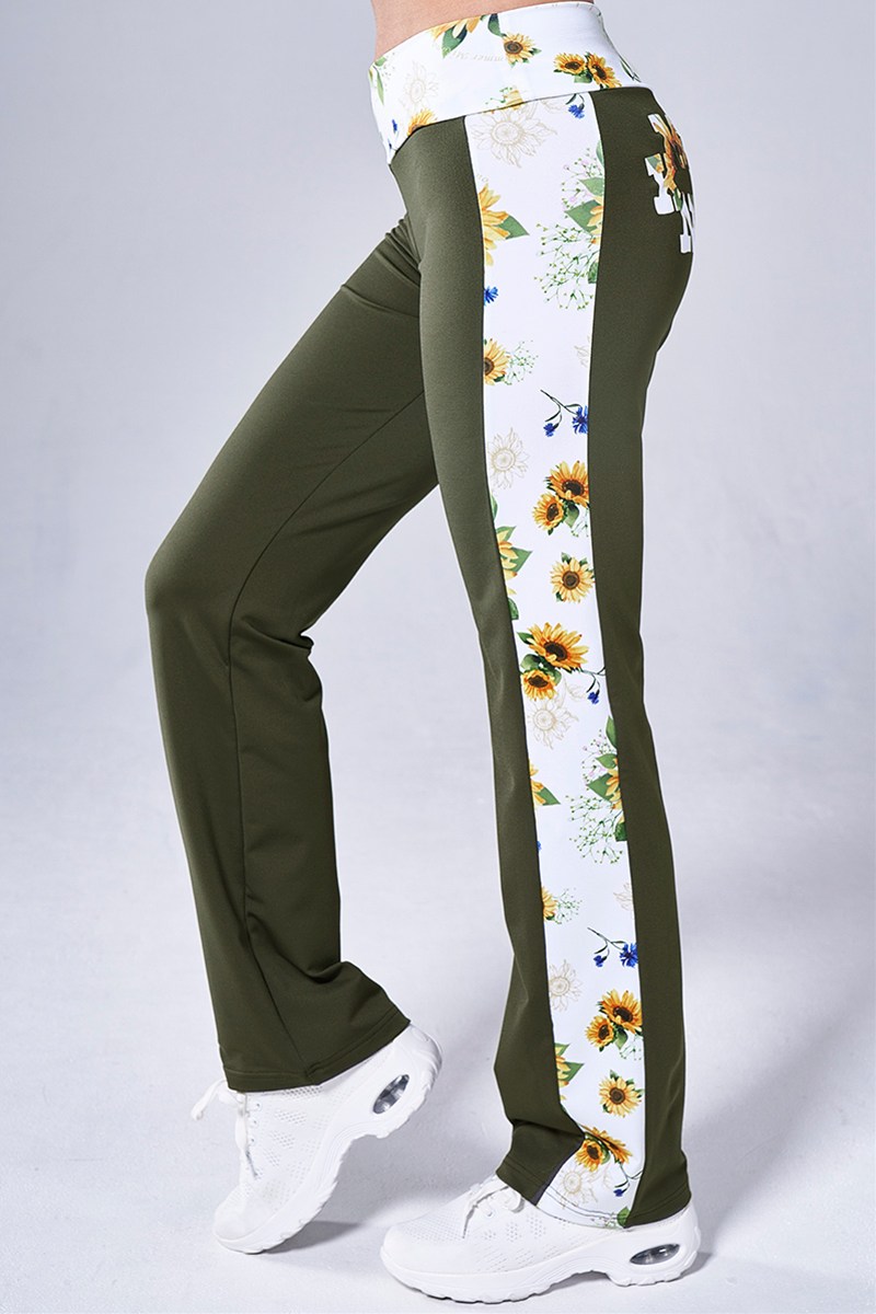 サイド切替ブーツカットパンツ＊アーミーグリーン 【SS】 [Vol.70 70200-237-7038]  定価\12,100（税込） SALE