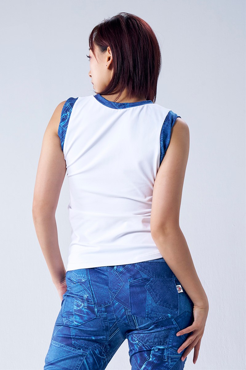 袖口ツイストデザインセミフィットタンクトップ＊ホワイト 【フリー】