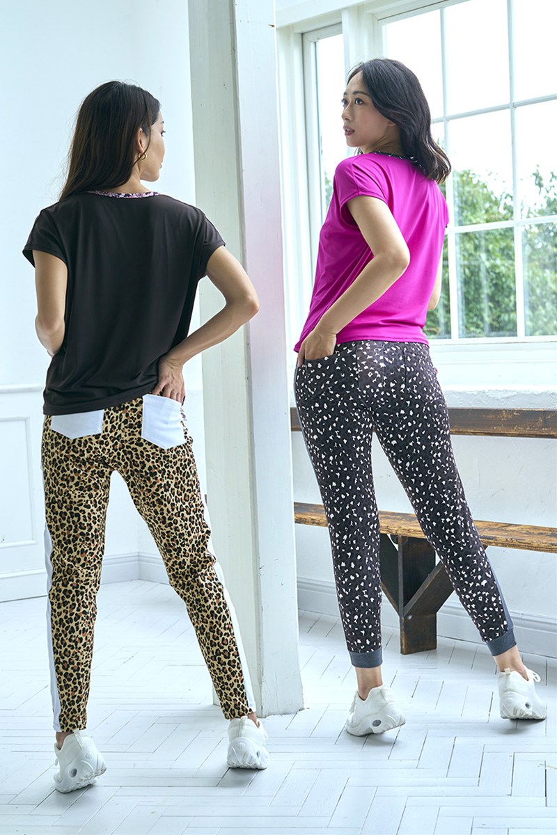 サイド切替ロングジョガーパンツ＊キャメルレパード 【フリー】 [Vol.71 71147-237-8080] 定価\13,200（税込）