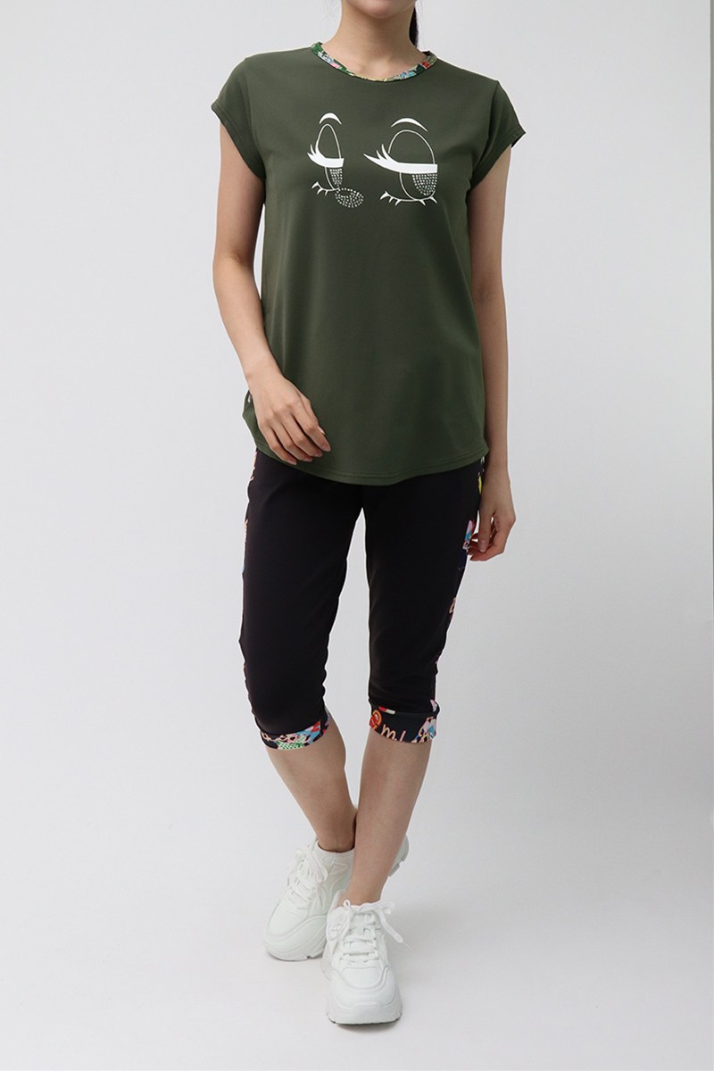 バックデザインエアリーTシャツ(ラインストーン付)＊アーミーグリーン 【フリー】 [EXCLUSIVE 72711-611-2486] 定価￥9,680（税込）